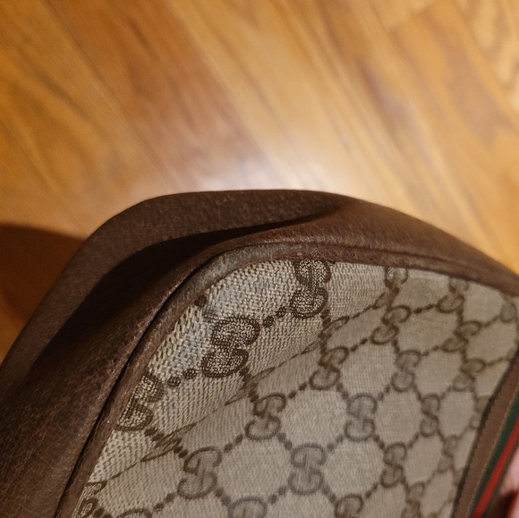 Authentic Vintage Gucci Shoulder Bag - Picture 13 of 14